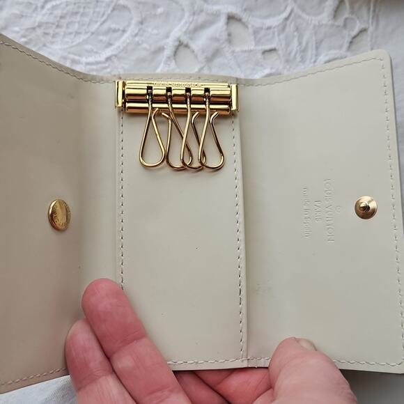 Louis Vuitton Monogram Vernis Key Holder NWOT - Picture 1 of 4